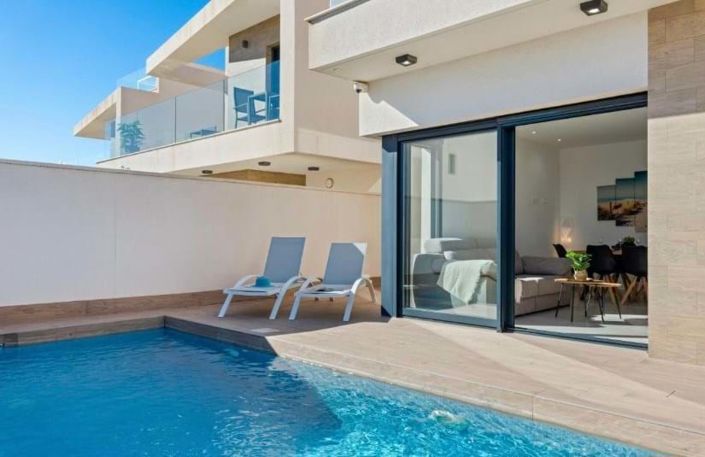 Image No.9-3 Bed Villa for sale