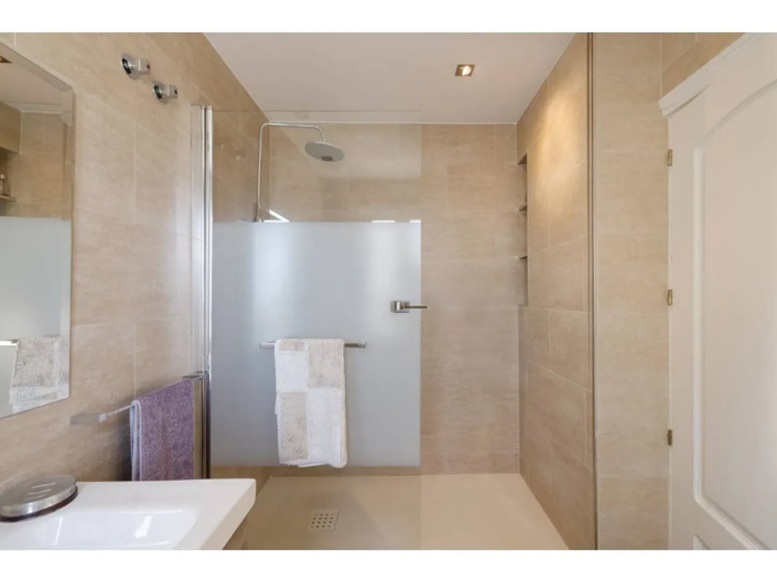 Image No.16-4 Bed Villa for sale