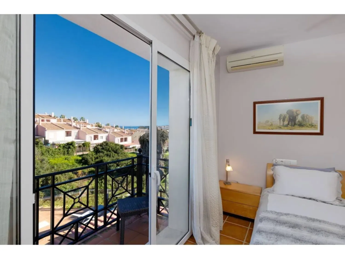 Image No.19-4 Bed Villa for sale