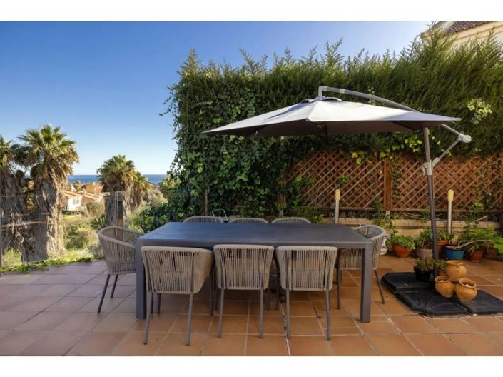 Image No.29-4 Bed Villa for sale