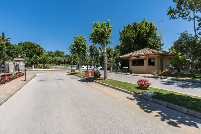 Image No.23-3 Bed Apartment for sale