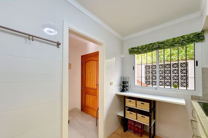 Image No.5-2 Bed Property for sale