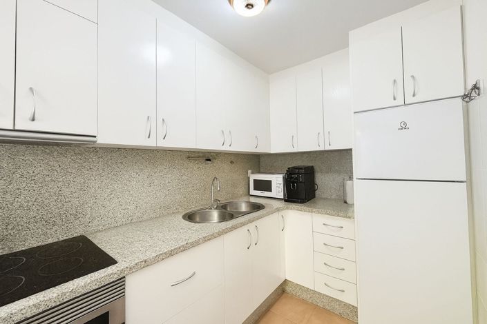 Image No.6-2 Bed Property for sale