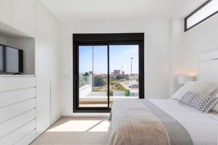 Image No.21-3 Bed Villa for sale