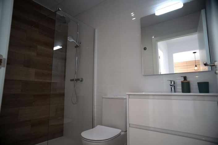 Image No.14-2 Bed Townhouse for sale