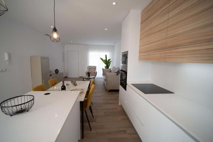 Image No.8-2 Bed Townhouse for sale