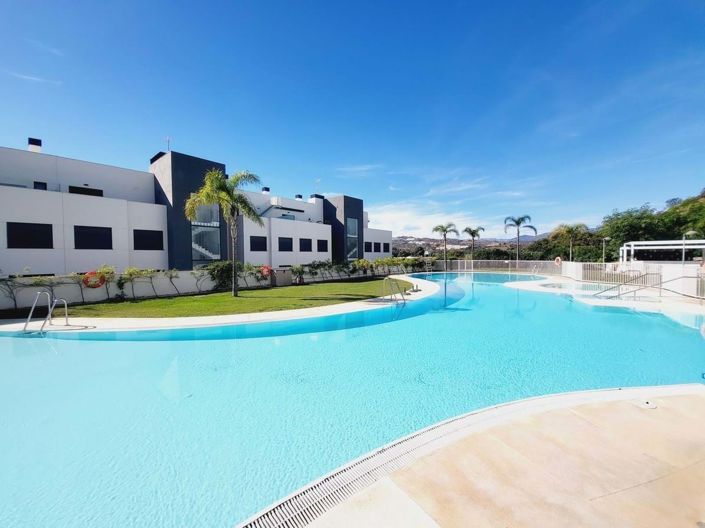 Image No.22-3 Bed Apartment for sale