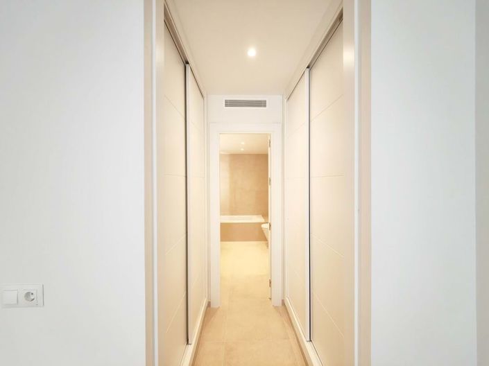 Image No.8-3 Bed Apartment for sale