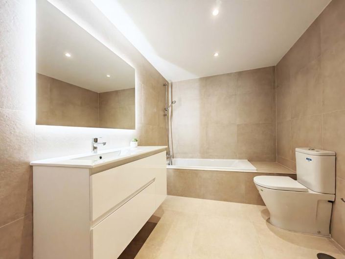 Image No.9-3 Bed Apartment for sale