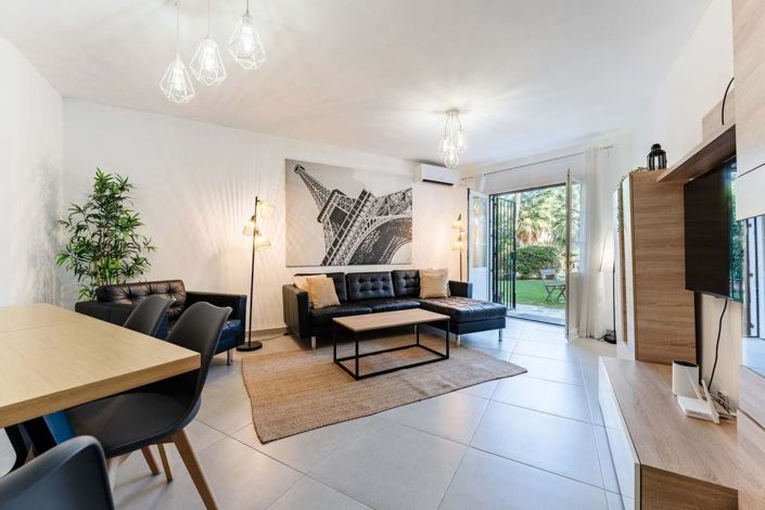 Image No.2-2 Bed Townhouse for sale