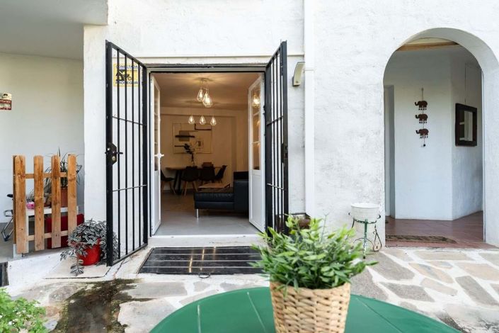 Image No.36-2 Bed Townhouse for sale