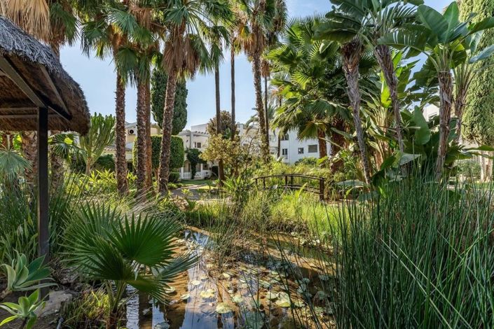 Image No.45-2 Bed Townhouse for sale