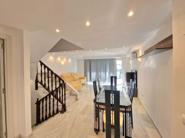 Image No.10-3 Bed Townhouse for sale