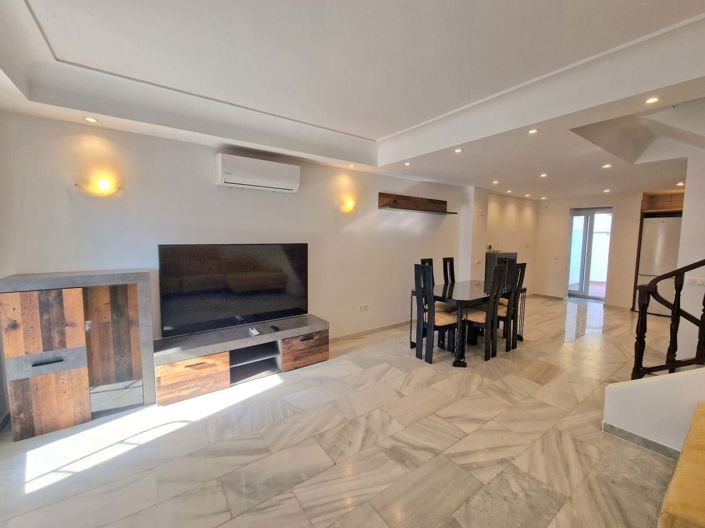 Image No.14-3 Bed Townhouse for sale