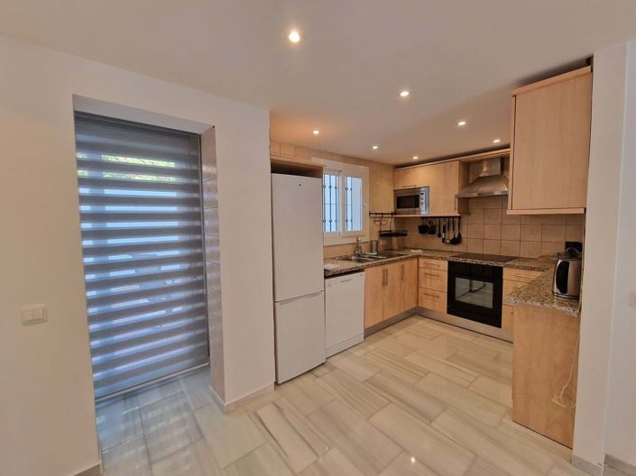 Image No.6-3 Bed Townhouse for sale