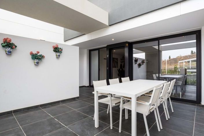 Image No.19-2 Bed Apartment for sale