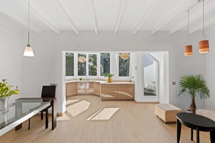 Image No.3-2 Bed Townhouse for sale