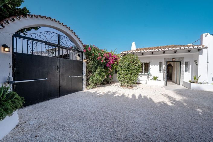 Image No.34-4 Bed Villa for sale