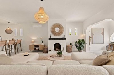 1447-644554-78d1f4f8b6655591b02d22fabb36a692d