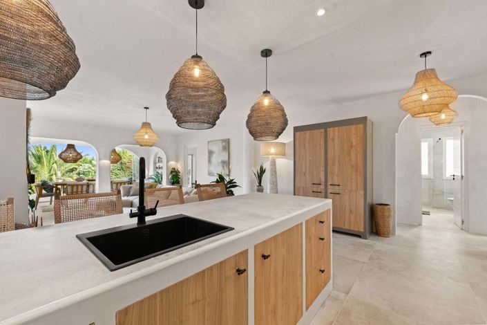 Image No.8-4 Bed Villa for sale