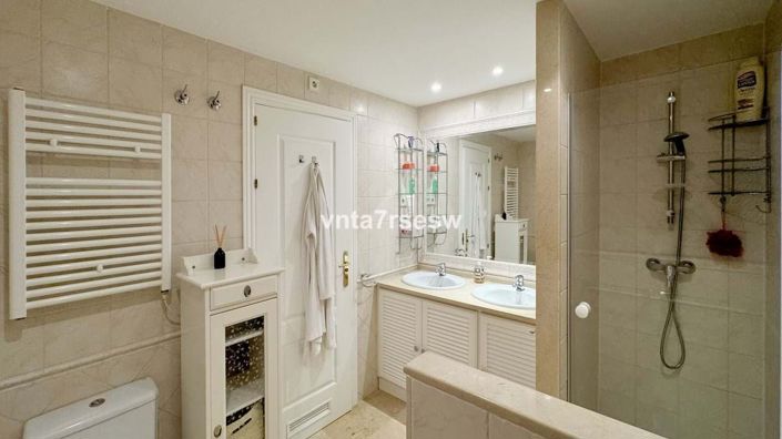 Image No.23-2 Bed Apartment for sale