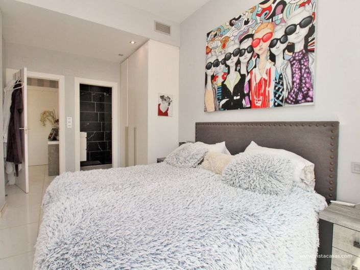 Image No.23-4 Bed Villa for sale