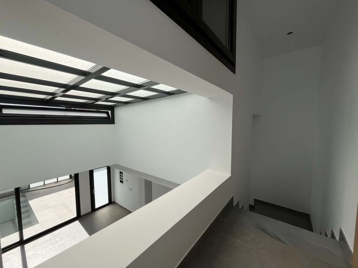 Image No.19-3 Bed Villa for sale