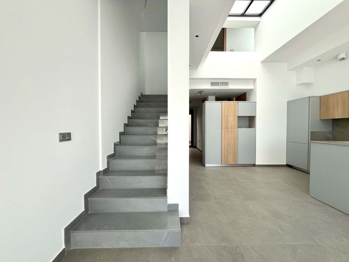 Image No.4-3 Bed Villa for sale