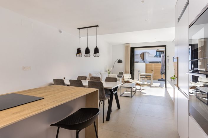 Image No.11-3 Bed Apartment for sale