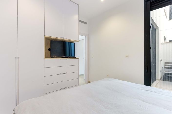 Image No.14-3 Bed Apartment for sale