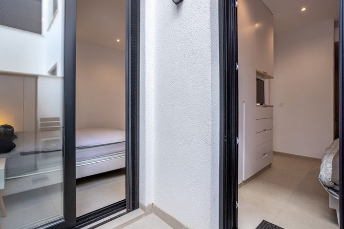 Image No.21-3 Bed Apartment for sale