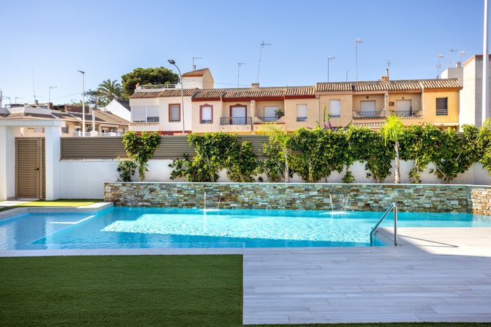 Image No.33-3 Bed Apartment for sale