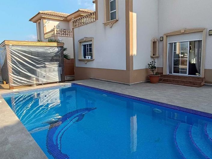 Image No.15-3 Bed Villa for sale