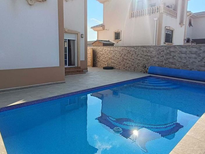 Image No.4-3 Bed Villa for sale