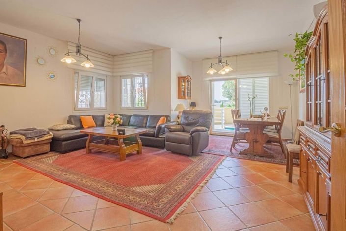 Image No.10-3 Bed Villa for sale