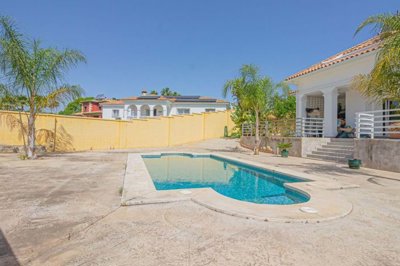 1447-645325-78d1f4f8b6655591b02d22fabb36a692d