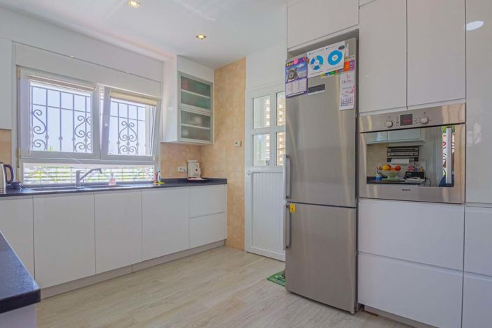 Image No.18-3 Bed Villa for sale