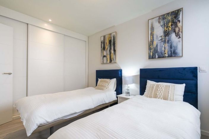 Image No.10-3 Bed Apartment for sale