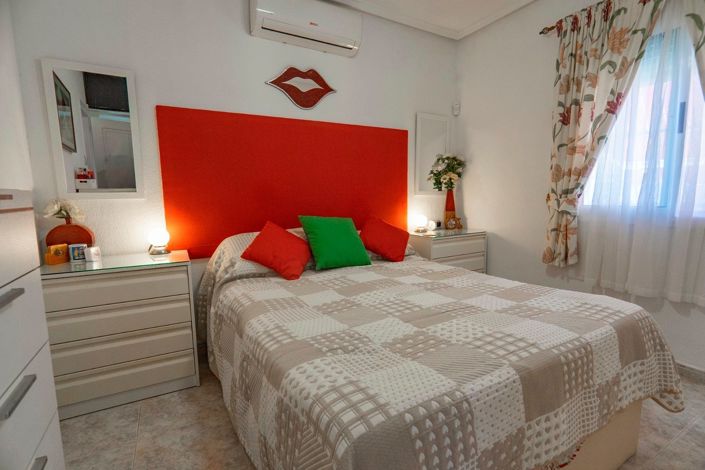 Image No.16-2 Bed Villa for sale