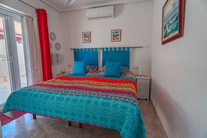 Image No.19-2 Bed Villa for sale