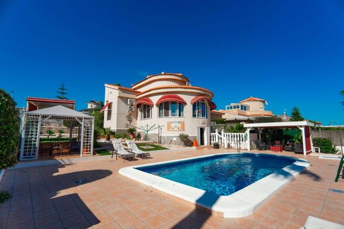 Image No.24-2 Bed Villa for sale