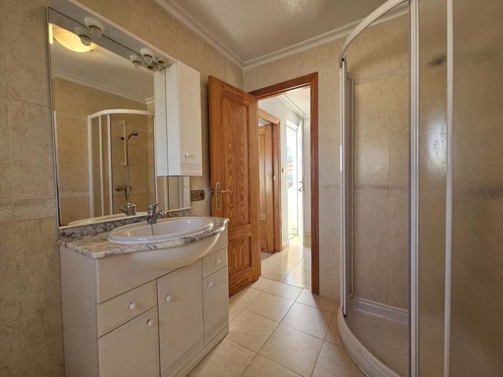 Image No.24-4 Bed Villa for sale