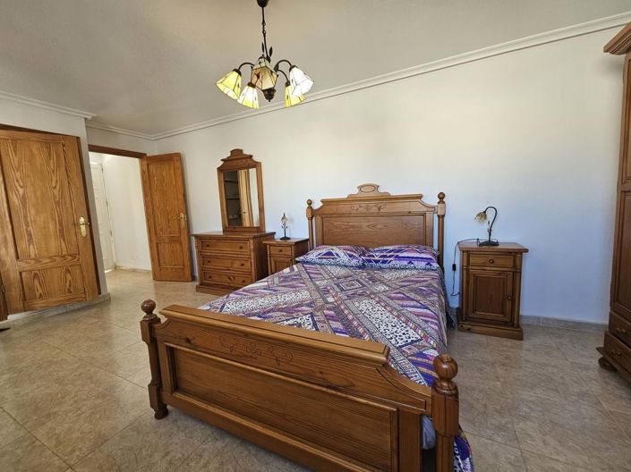 Image No.25-4 Bed Villa for sale