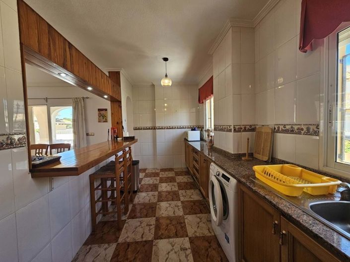 Image No.8-4 Bed Villa for sale