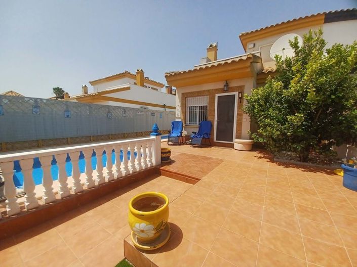 Image No.5-3 Bed Townhouse for sale