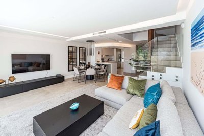 1447-645788-78d1f4f8b6655591b02d22fabb36a692d