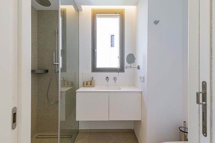 Image No.23-2 Bed Apartment for sale