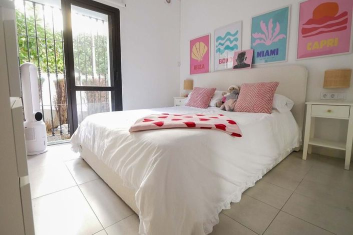 Image No.13-3 Bed Apartment for sale