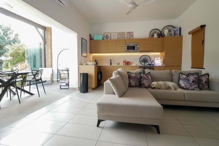 Image No.20-3 Bed Apartment for sale