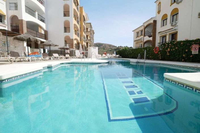 Image No.24-3 Bed Apartment for sale